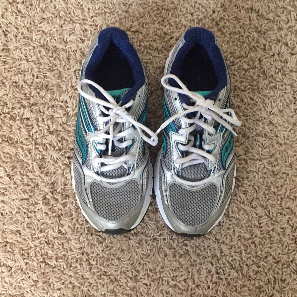 saucony Sneakers - Picture 2 of 5